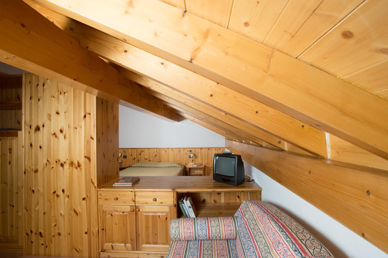 Residence Ortles Santa Caterina dello Ionio Dış mekan fotoğraf